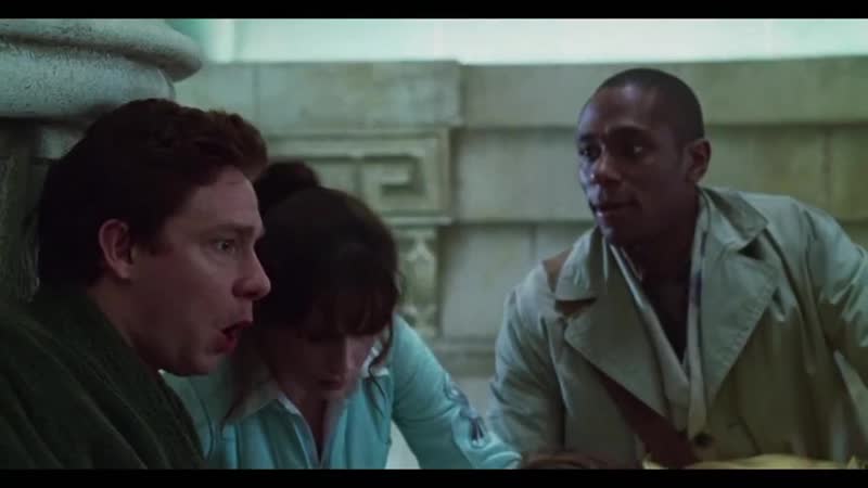 Тришу хватают воганы автостопом по галактике (2005)