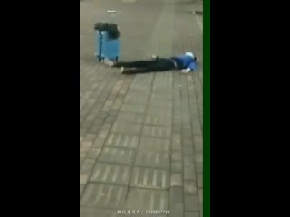 A man died on the way back to the work (covid19)