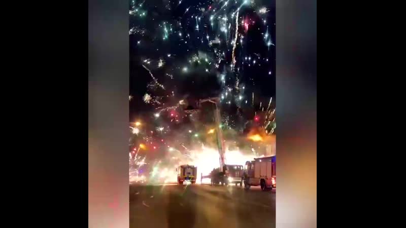 Пожар на складе фейерверков в ростове на дону