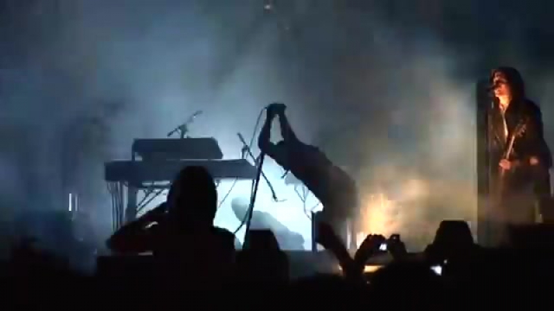Global porn video – Nine inch nails mr self destruct live global gathering 2006