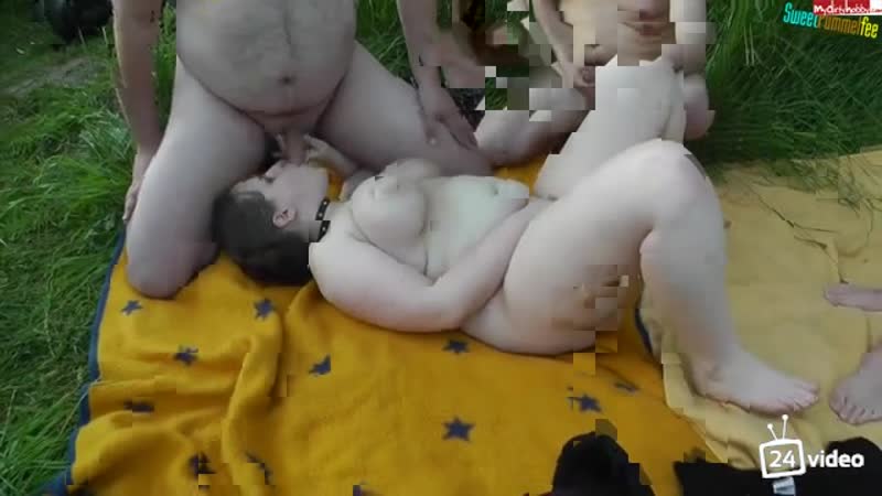 Pustili zhiruhu po krugu v pole mp4