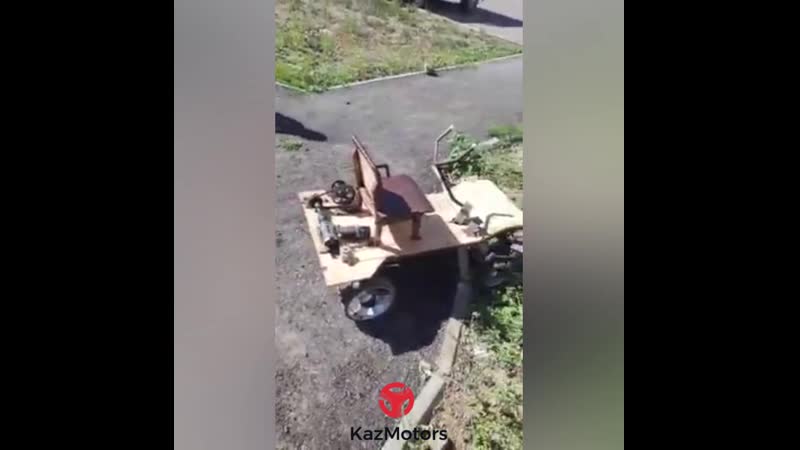 Автомобиль на основе шуруповерта