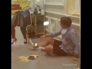 Fancam u kiss (focus hoon) @ sbs young street