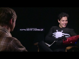 Amazing spider man 2 vs black costume (jamie foxx, emma stone, andrew garfield,