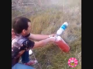 Валера делает ракету