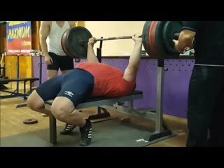 Kirill sarychev bench press training