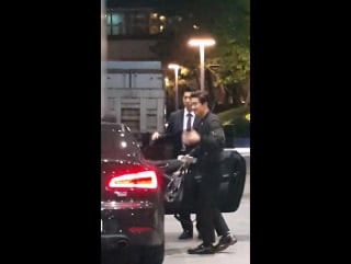 151012 студентки провожают лектора сухо