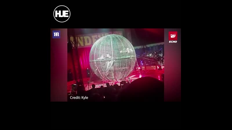 В британском цирке столкнулись мотоциклисты