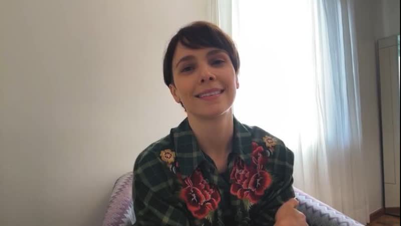 Débora falabella dirigiu a sua mensagem aos profissionais da assistência do hc ufmg