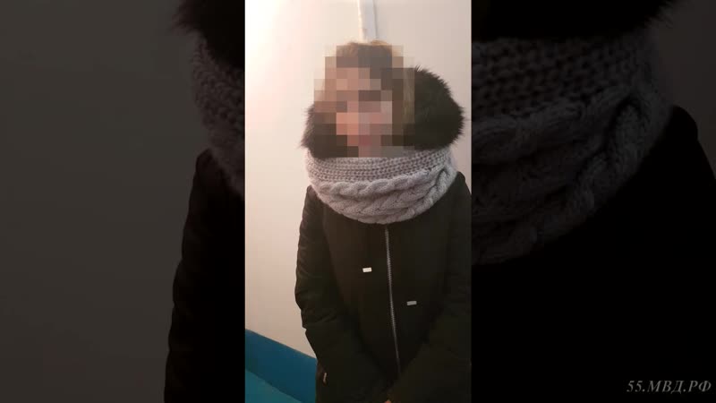 Досмотр студентки закладчицы