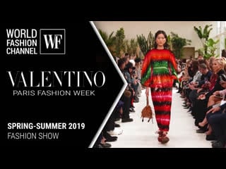 Live показ valentino, marni, roberto cavalli