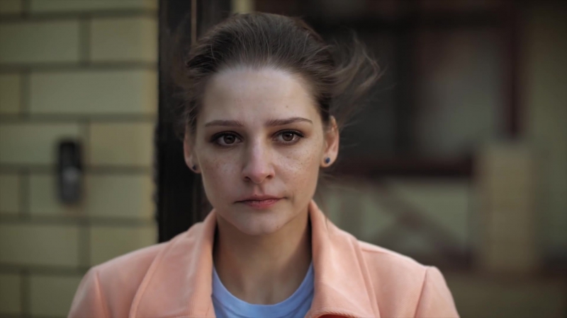 Слабая женщина (1 2 серии)