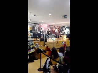 Inri torino @ instastory (07 04/17)