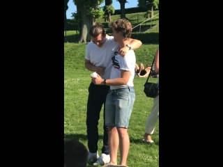 Is julie christiansen #friends #alexhøghandersen #алексхогандерсен #happybirthdayalexhøghandersen