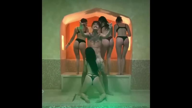 Голый morgenshtern танцует с девочками(720p hd) mp4