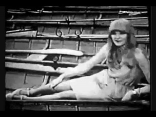 Laura ulmer tous les garcons ne pensent qu'aux filles