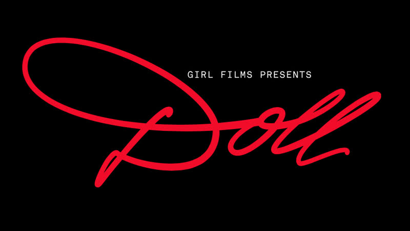 Girl skateboards doll (2018)