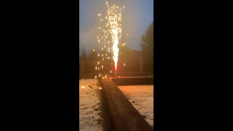 Пиротехнический салют килиманджаро