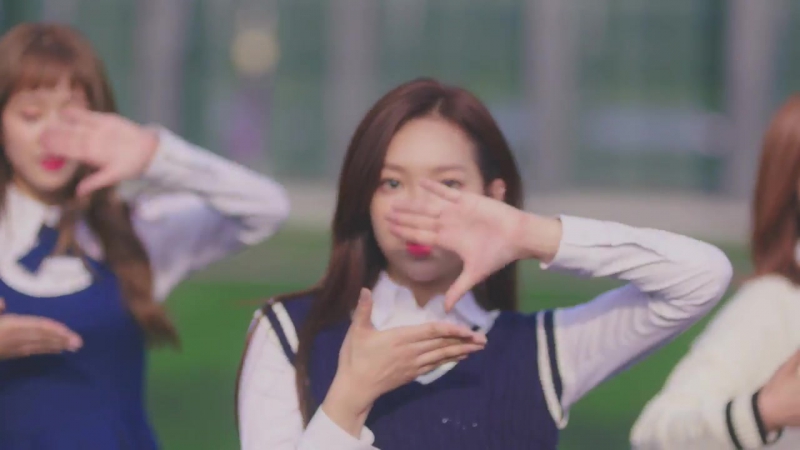 Арril 손을 잡아줘 (tаkе my hаnd)