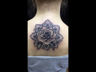 Татуироа в стиле дотворк роза и мандала (dotwork tattoo rose and mandala) | дом элит тату (tattoo studio moscow)