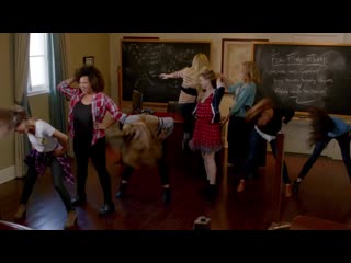 Bones kirstin maldonado, anna grace barlow and gina devivo performs demi lovato's "confident" fox broadcasting