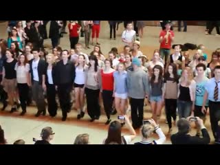 Sneaky steppers and tourism ireland st patricks day flash mob (featuring riverd