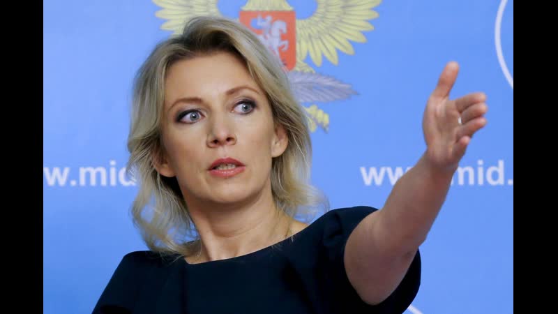 Live russlands aussenamtssprecherin maria sacharowa gibt wöchentliche pressekonferenz