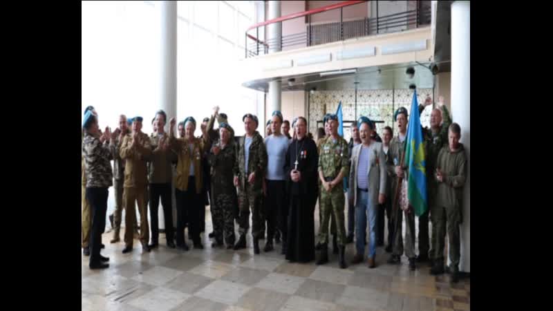 Виват, крылатая пехота!