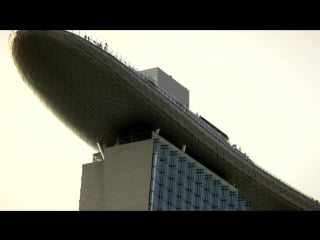 Marina bay sands skypark base jump singapore 2012