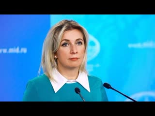 Live russlands aussenamtssprecherin maria sacharowa gibt wöchentliche pressekonferenz