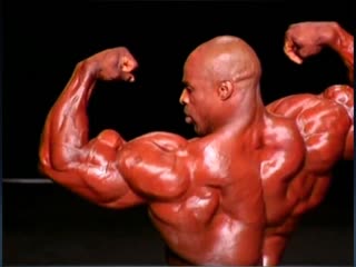 Mr olympia 2003 ronnie coleman posing