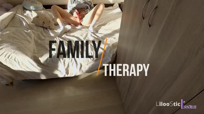 Брат, ты охренел мама варит борщ, а ты лезешь мне в трусы