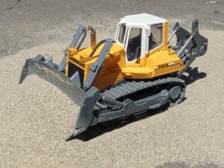 Bulldozer liebherr pr 754 litronic rc model by conrad scale 1 50 test drive