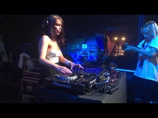 Dj anastasia evdokimova на сцене «уральца»
