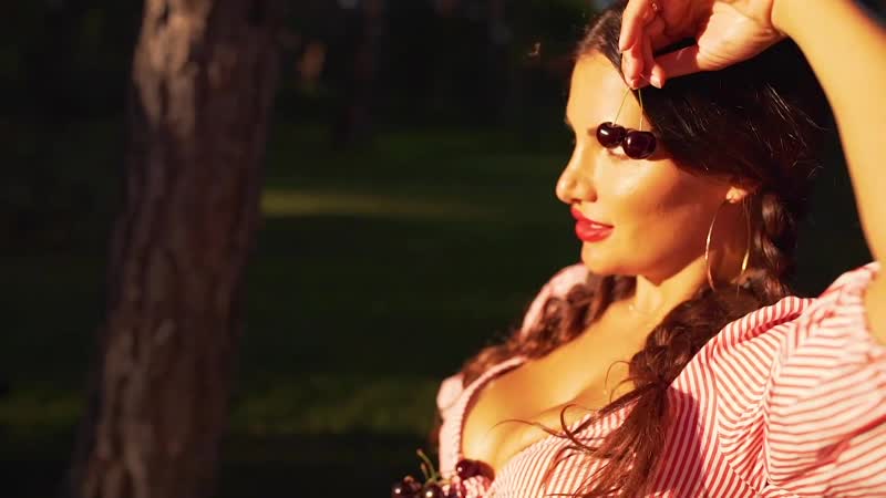 Kira shine влюбилась (official video)