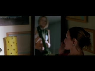 Мартина стелла (martina stella) в лифчике в фильме "последний поцелуй" (l' ultimo bacio, the last kiss, 2001, габриэле мучино)