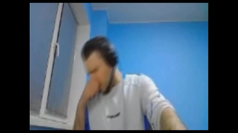 Папич чихает