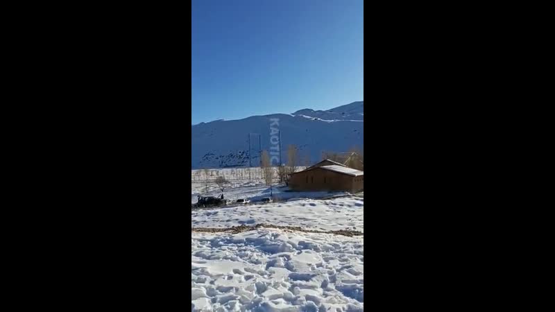 Спустился по тросу