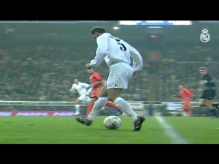 How many of these magical zinedine zidane moments do you remember؟