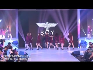 160720 lovelyz destiny + ah choo @ boylondon 2016 fw fashionshow