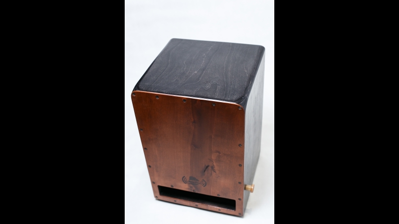Кахон cajon noisy wood bass+
