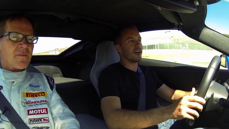 Head2head 42 2014 ferrari f12 berlinetta vs 2014 chevrolet corvette c7 vs 2013 porsche 911 c4s