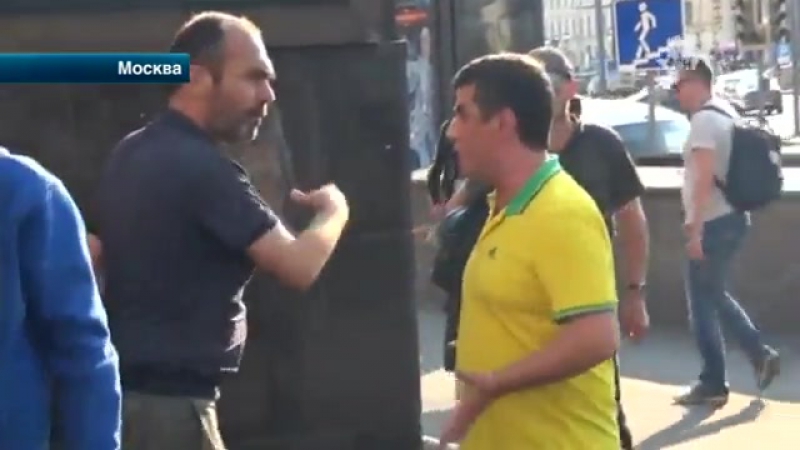 Массовой дракой закончился визит активистов на площадь трех вокзалов москвы