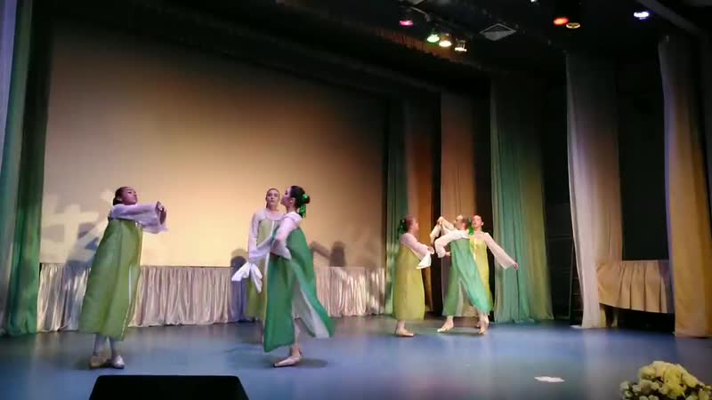 Красны девицы