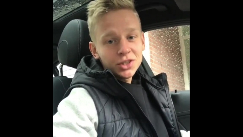 Олександр зінченко вітає читачів футбол україни з 8 м березням!