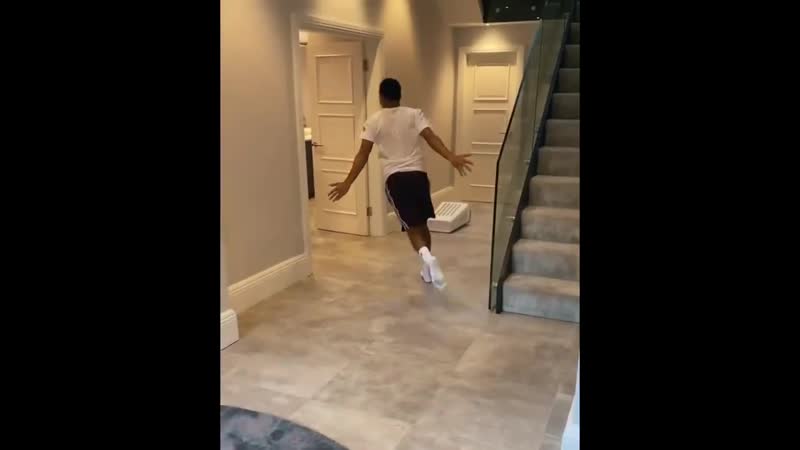 Джесси лингард #stayathomechallenge