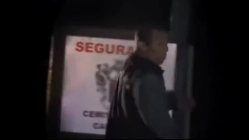 Открыл кирпичный завод