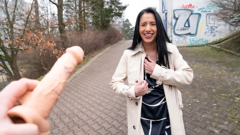 Wild nicol play my deep throat game