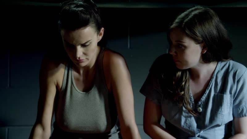 Ana alexander, kit willesee femme fatales (2011)