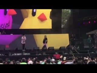 Teddy perform new song from castle with no light at @rollingloud